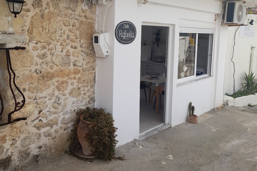 Photo of Outdoor in Matala