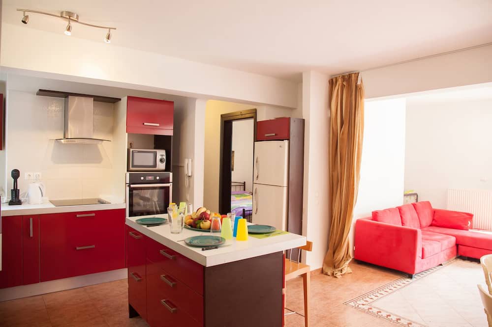 Photo of Kitchen in Saronikos