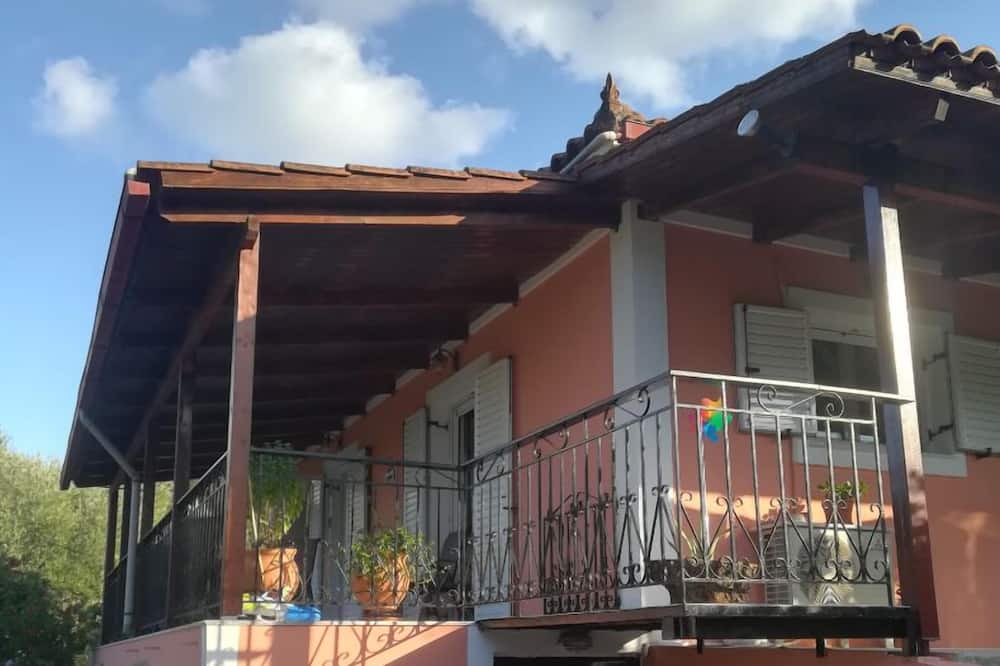 Photo of Outdoor in Alonia