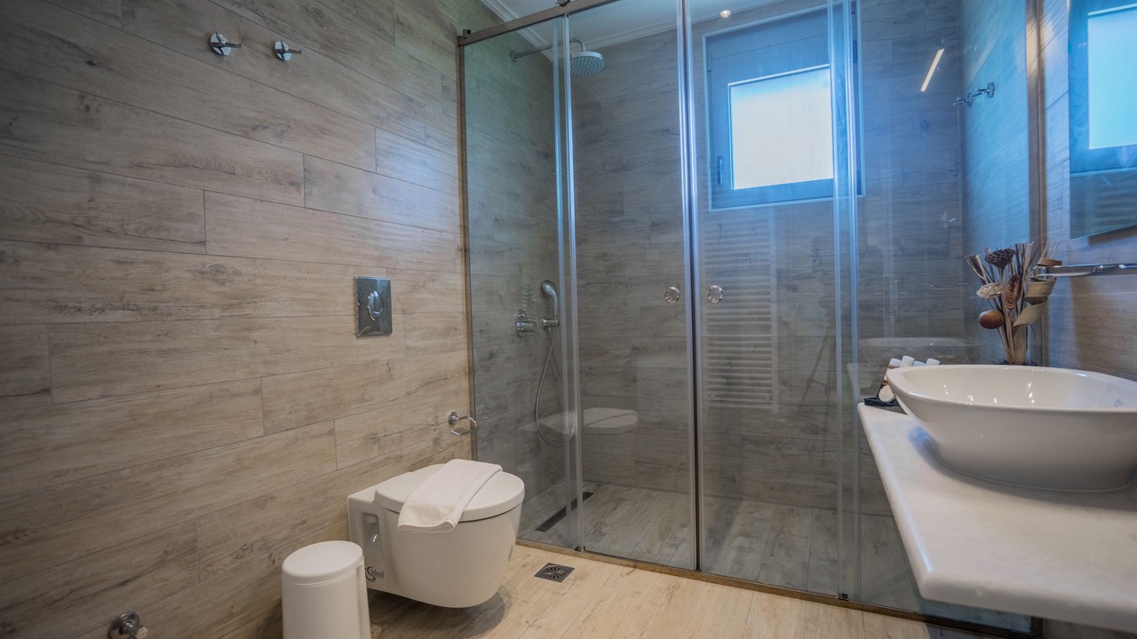 Photo of Bathroom in Alikanas