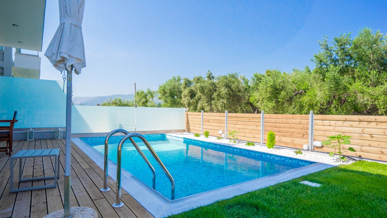 Photo of Outdoor in Alikanas
