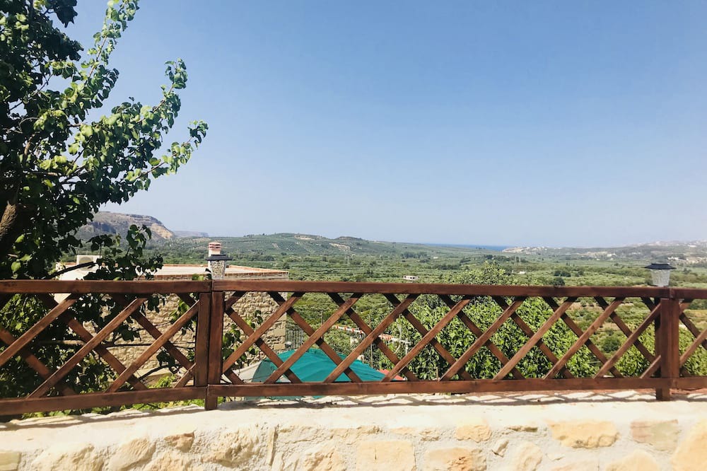Photo of Patio Balcony in Makhairoi