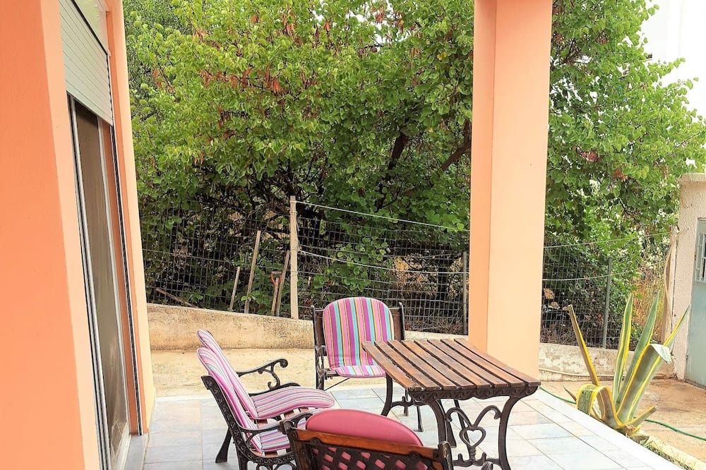 Photo of Patio Balcony in Markopoulo Mesogaias