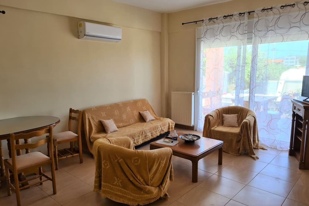Photo of Livingroom in Markopoulo Mesogaias