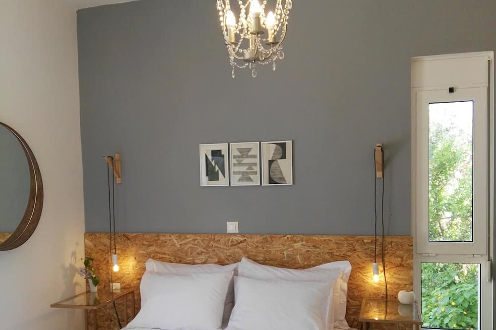 Photo of Bedroom in Adele
