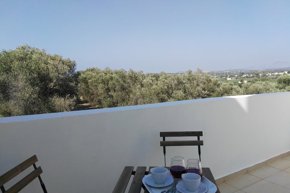 Photo of Patio Balcony in Adele