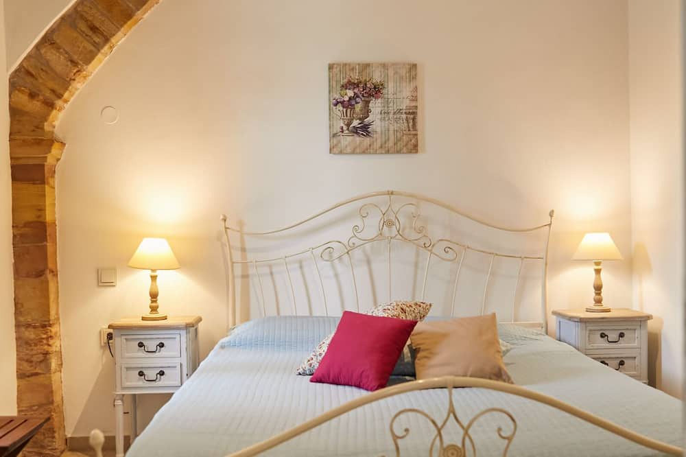 Photo of Bedroom in Vrontados