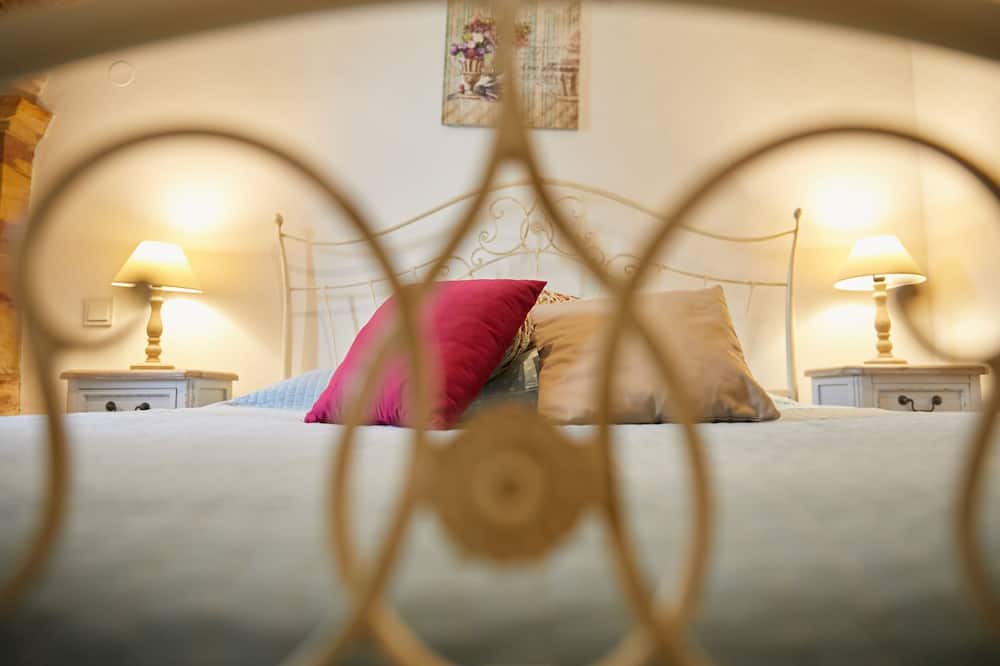 Photo of Bedroom in Vrontados