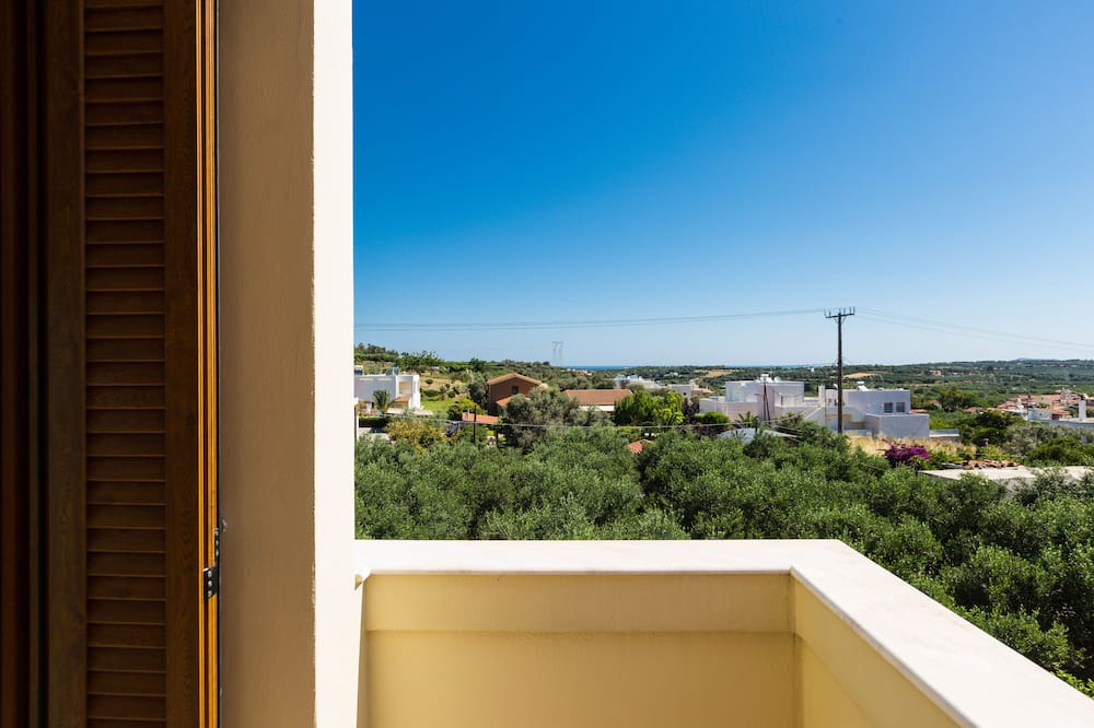 Photo of Patio Balcony in Adele
