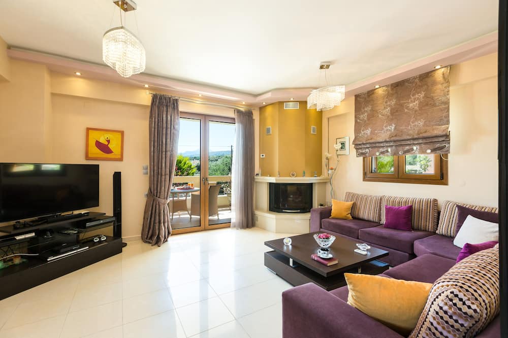 Photo of Livingroom in Adele