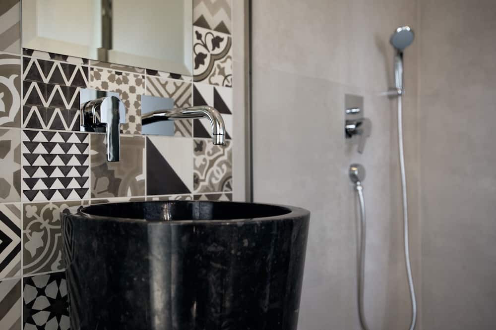 Photo of Bathroom in Lagopodo