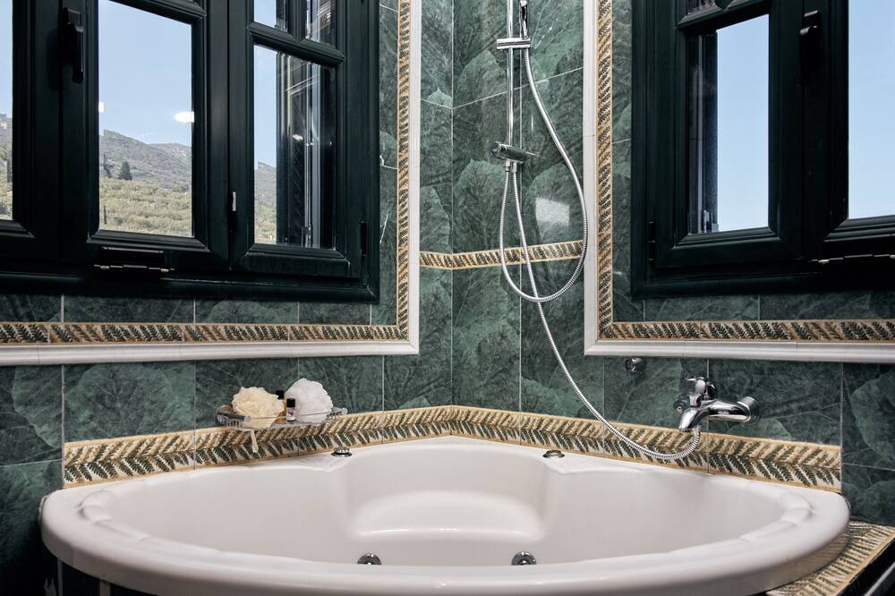 Photo of Bathroom in Lagopodo