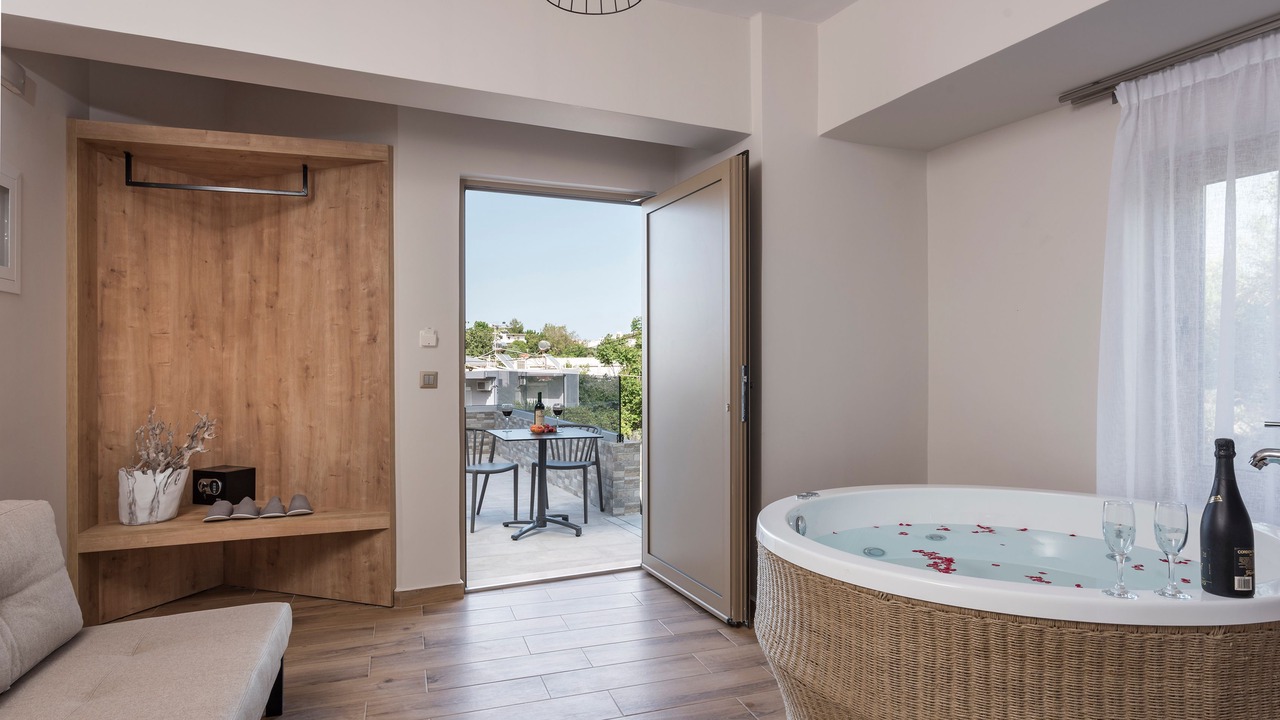 Photo of Bedroom in Makrys Tichos