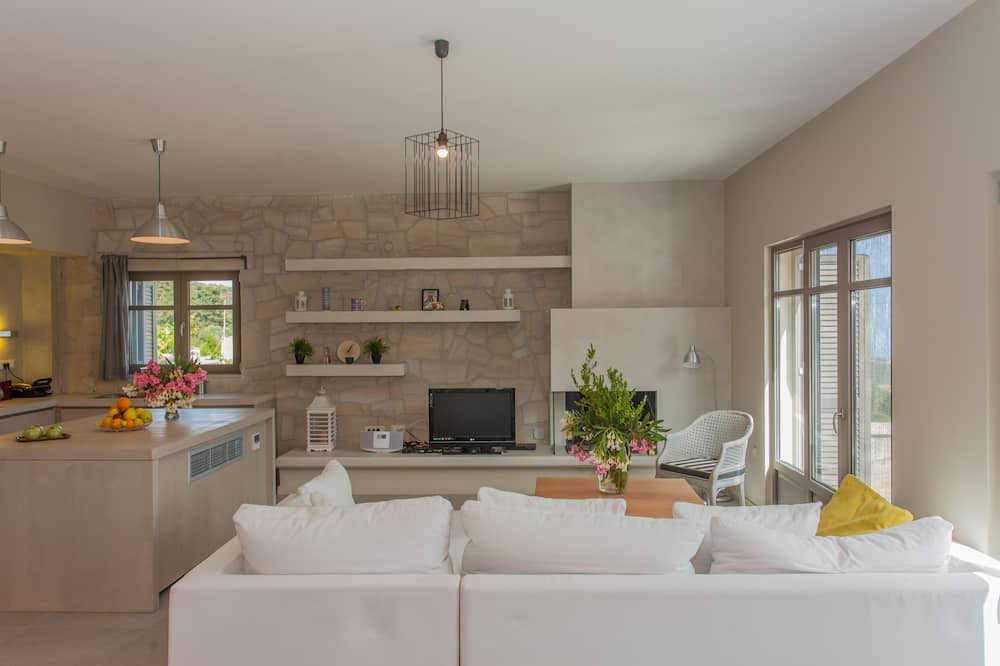 Photo of Livingroom in Drapanias