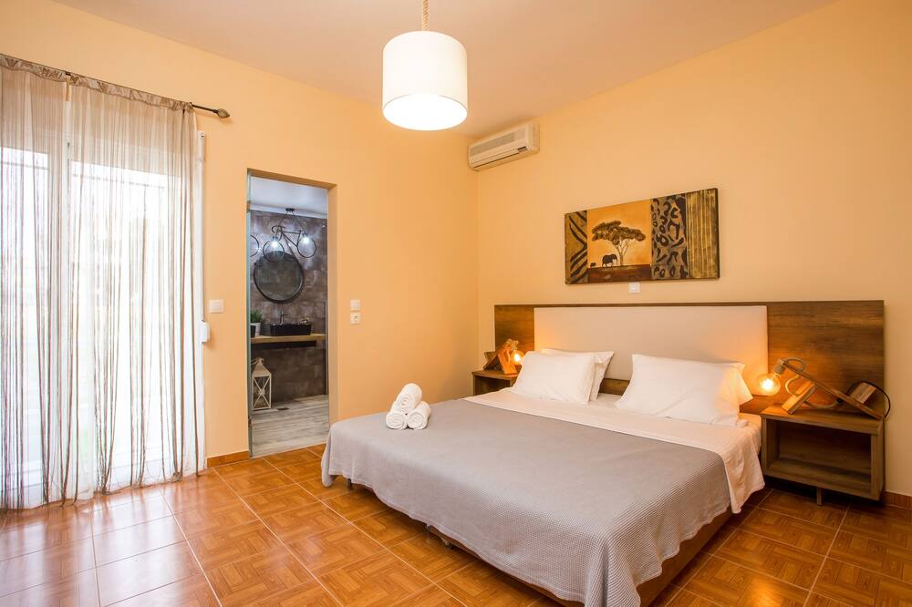 Photo of Bedroom in Kalathos