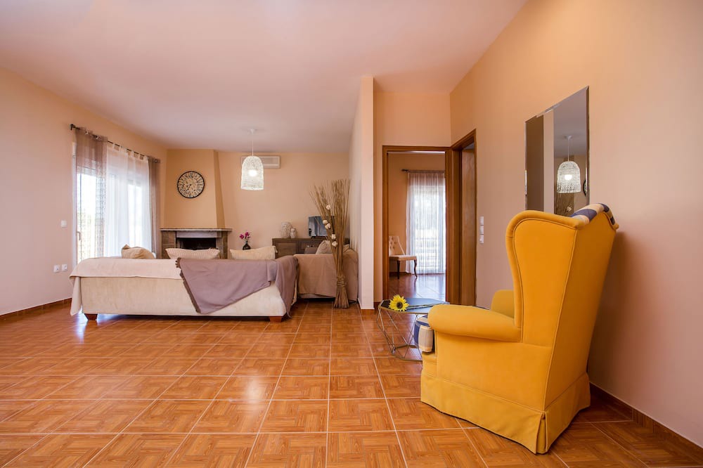 Photo of Bedroom in Kalathos