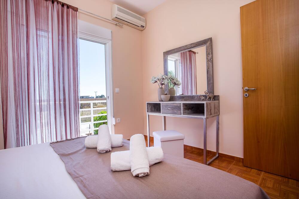 Photo of Bedroom in Kalathos