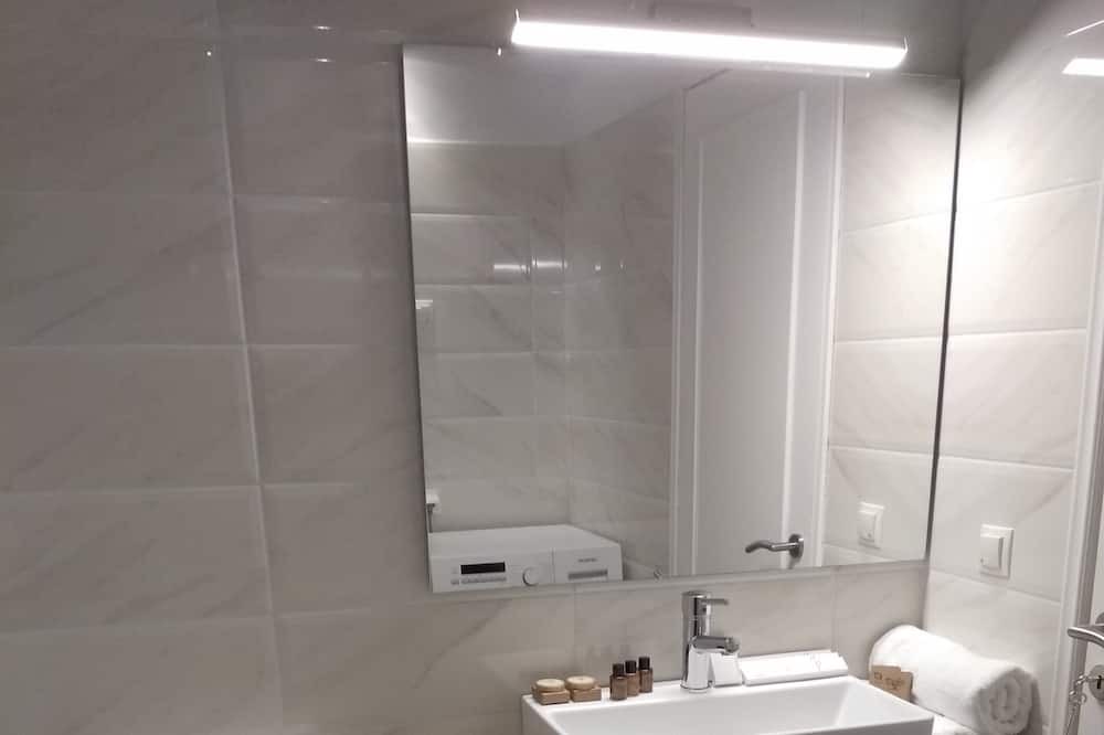 Photo of Bathroom in Pelekas