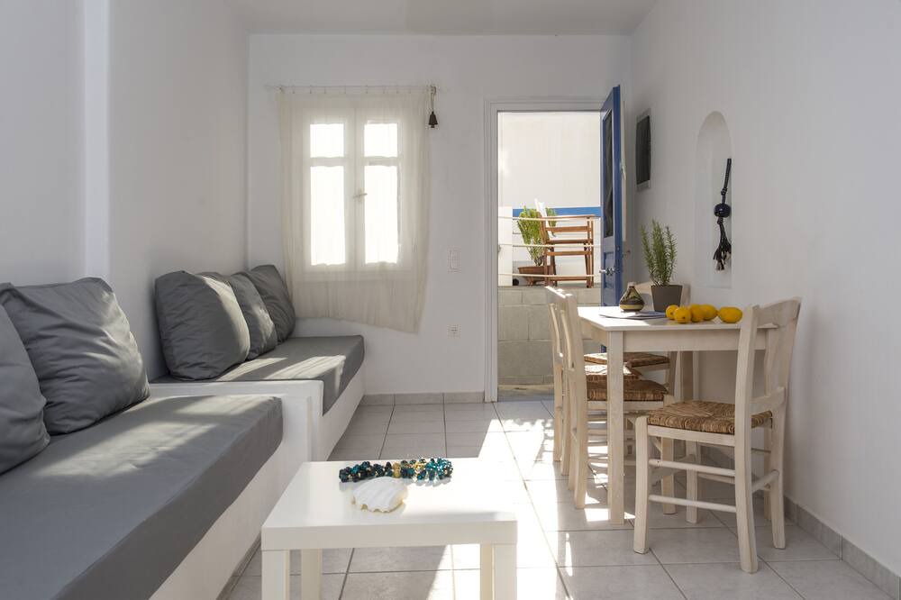 Photo of Livingroom in Piso Livadi