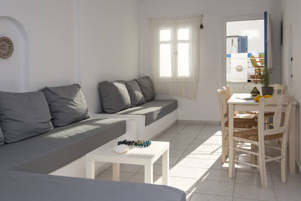 Photo of Livingroom in Piso Livadi