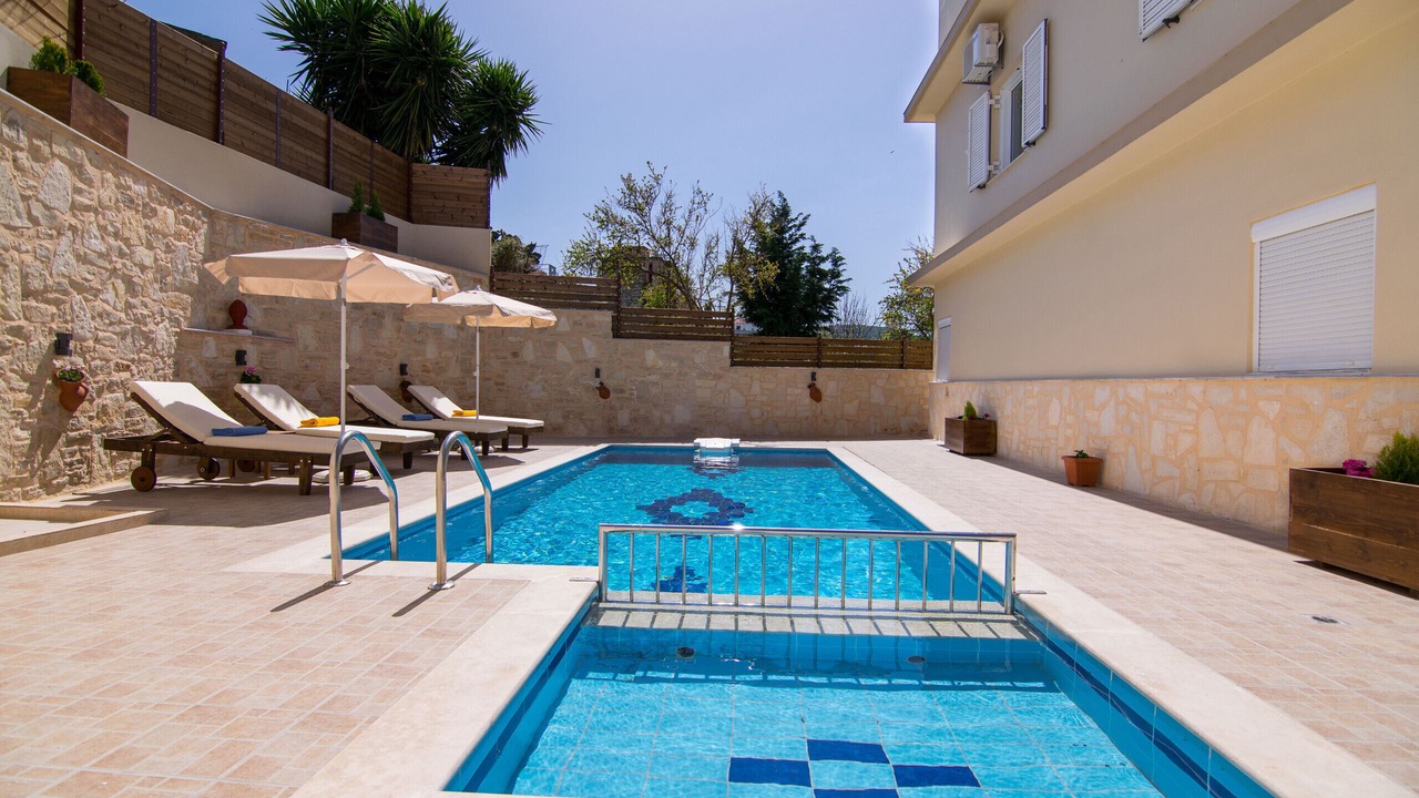 Photo of Outdoor in Amnatos