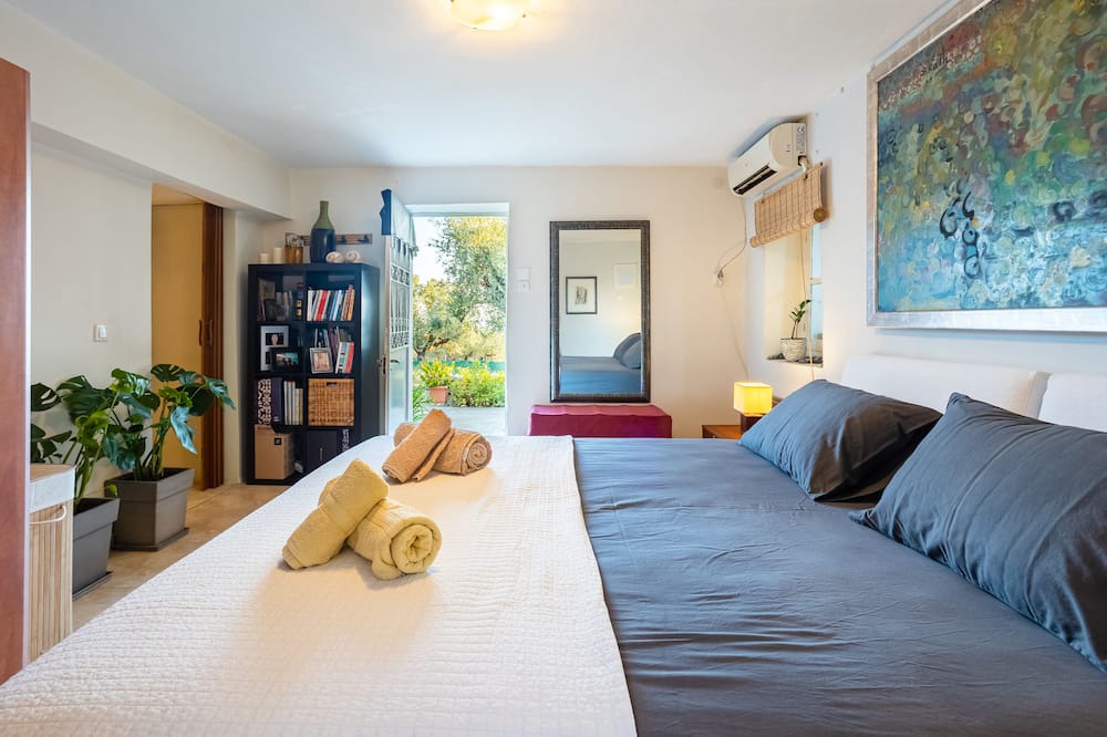 Photo of Bedroom in Katsaraiika