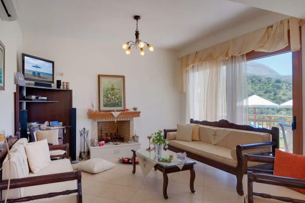 Photo of Livingroom in Triopetra