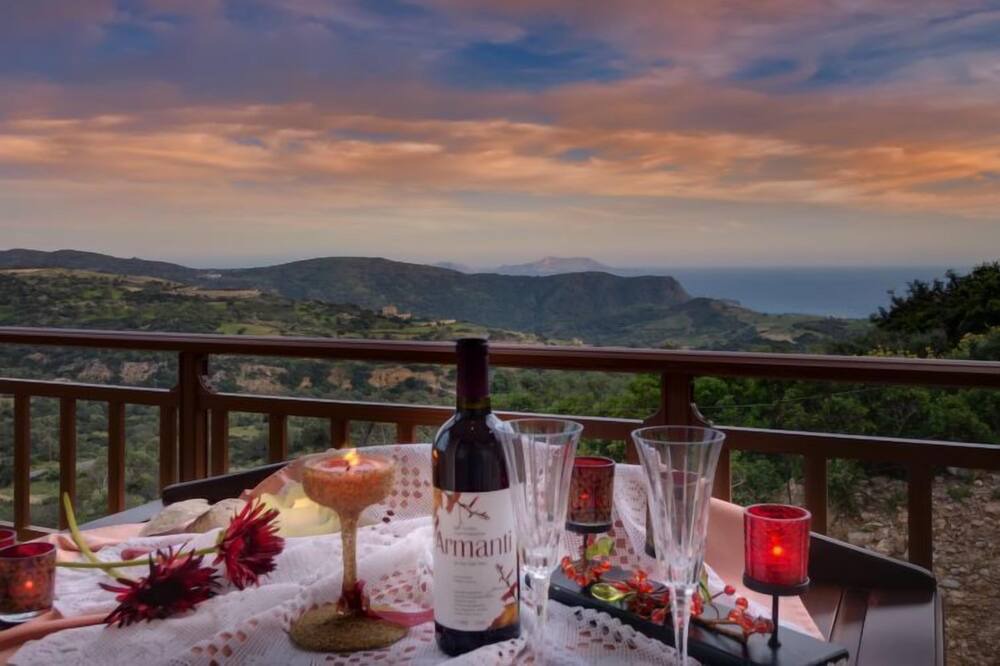 Photo of Patio Balcony in Triopetra