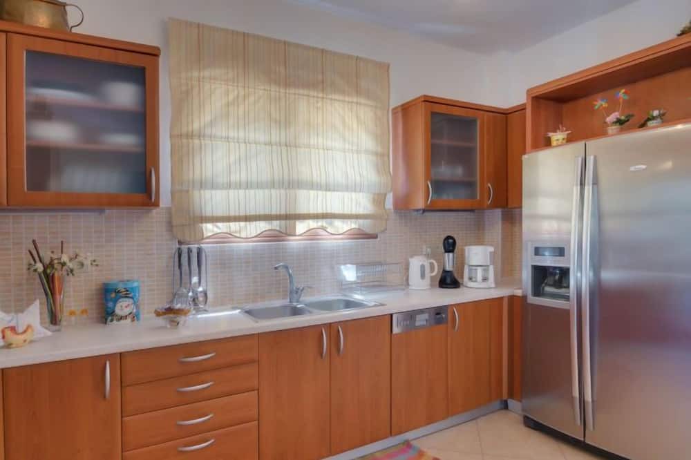 Photo of Kitchen in Triopetra
