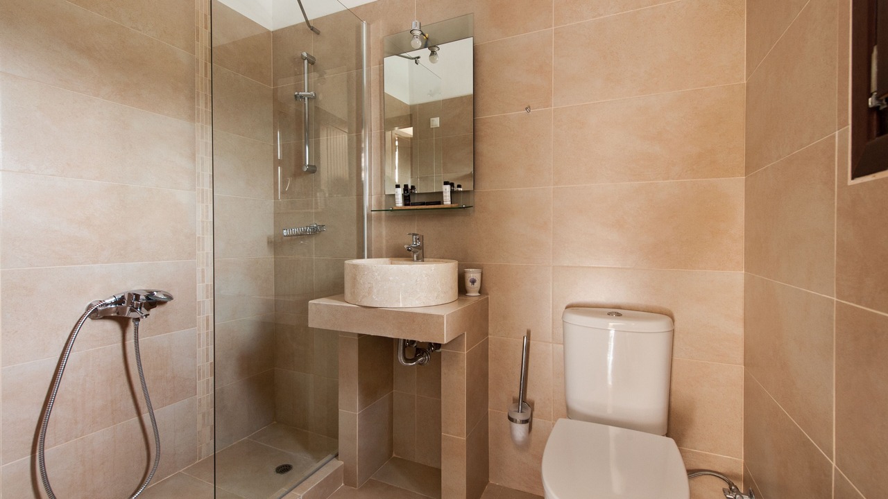 Photo of Bathroom in Karvelas