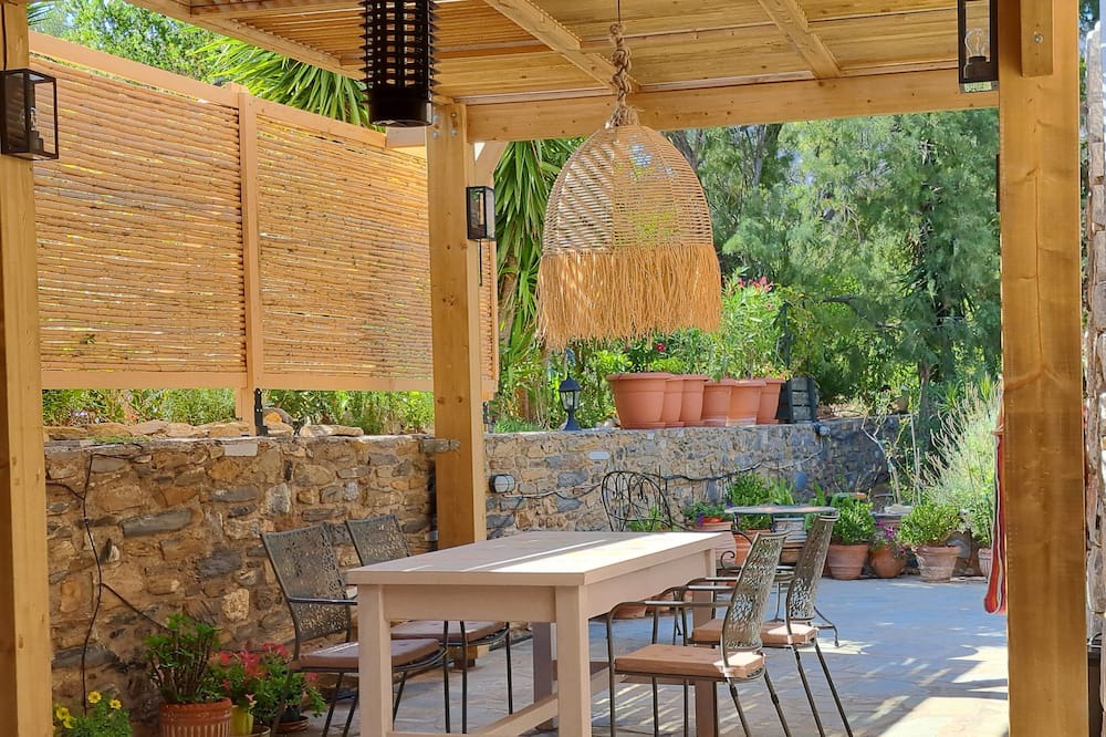 Photo of Outdoor in Alika