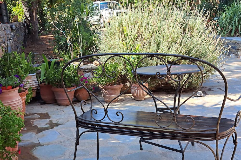 Photo of Patio Balcony in Alika