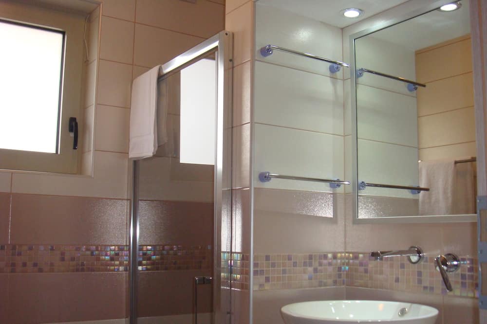 Photo of Bathroom in Charakas