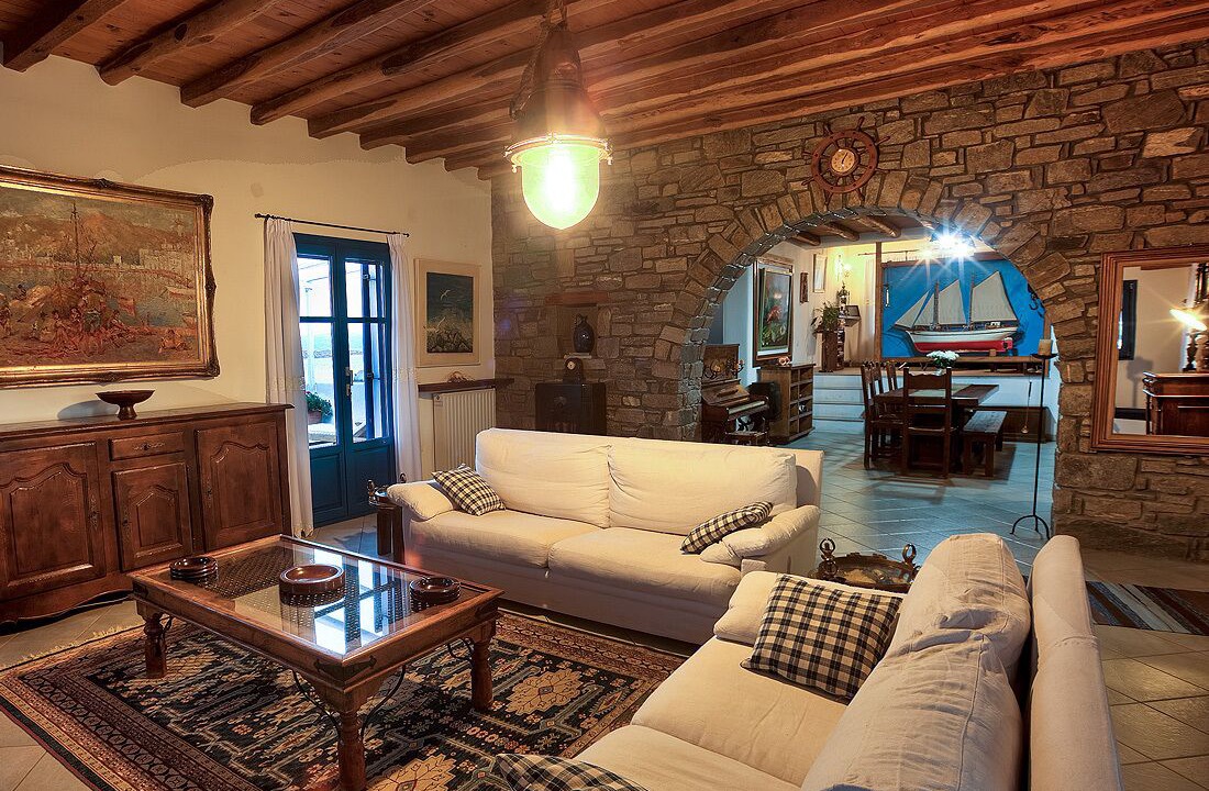 Photo of Livingroom in Paros