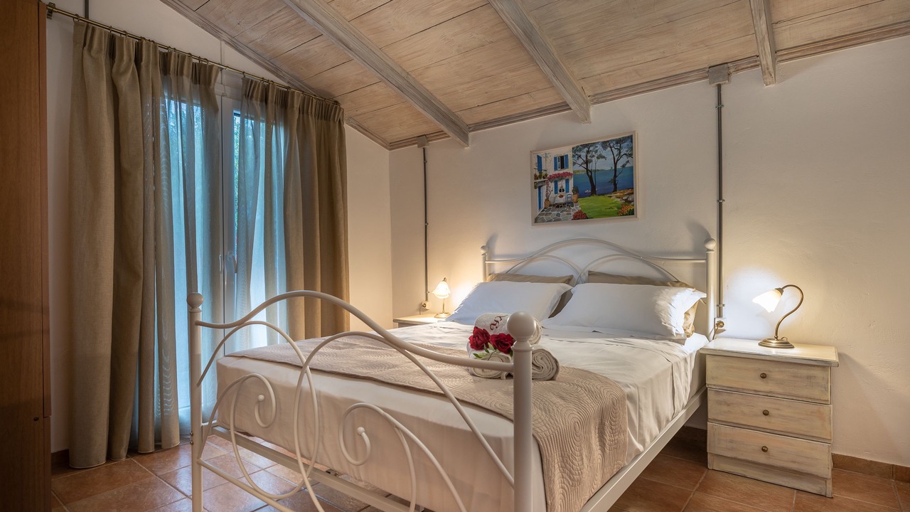Photo of Bedroom in Alonia