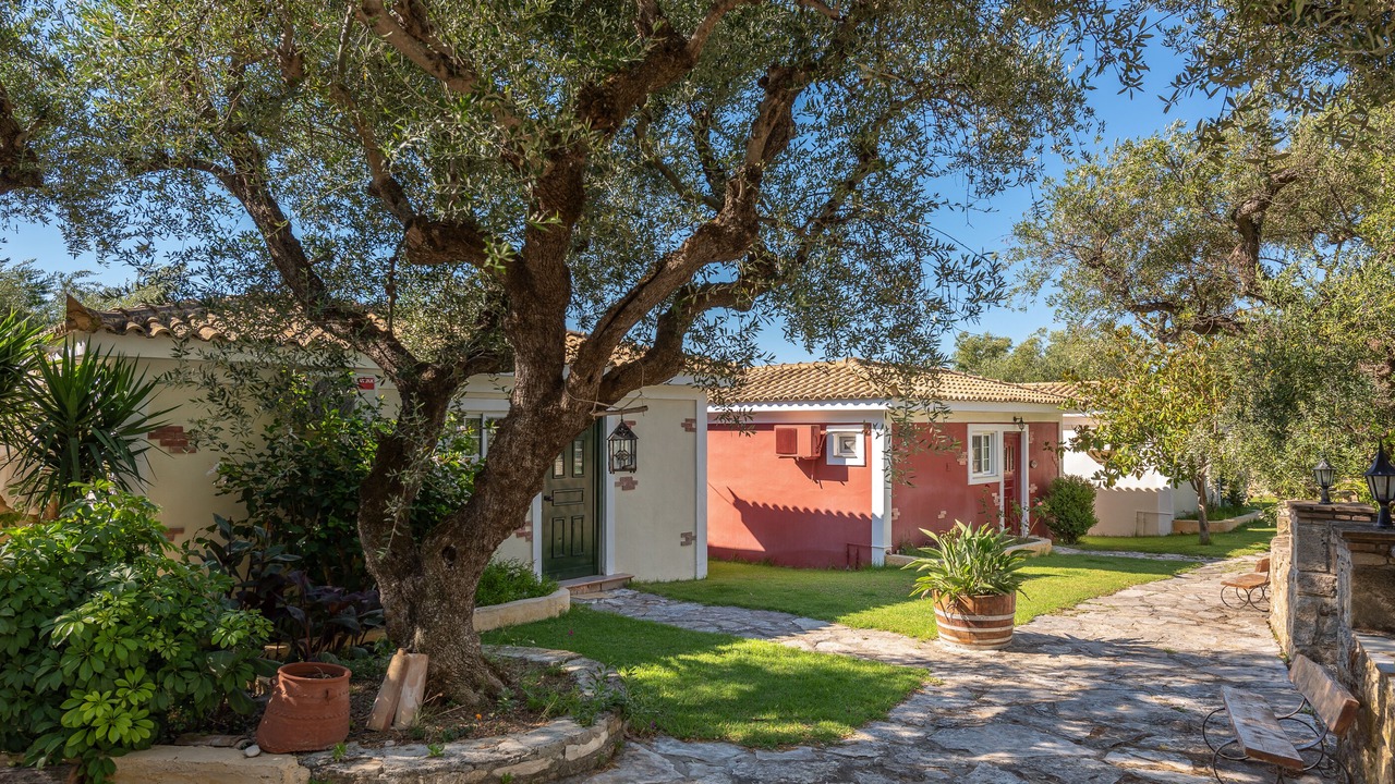 Photo of Outdoor in Alonia