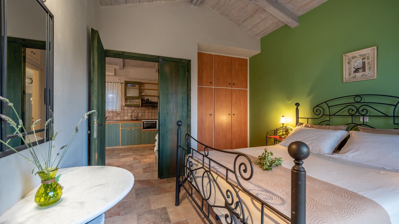Photo of Bedroom in Alonia