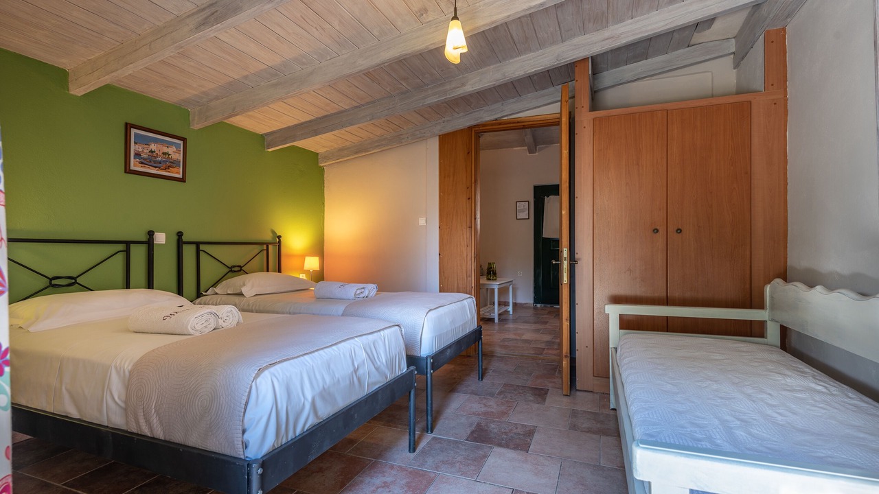 Photo of Bedroom in Alonia
