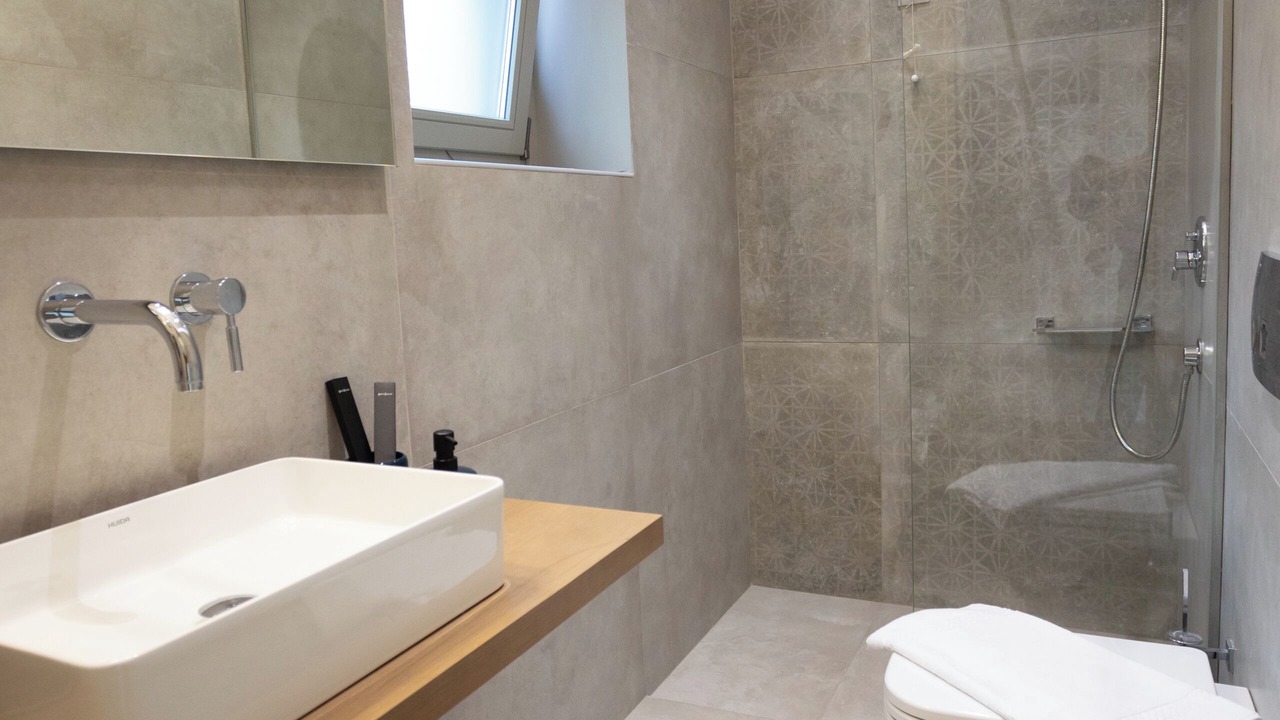 Photo of Bathroom in Omales