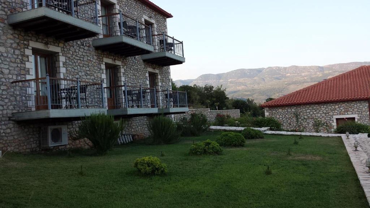 Photo of Outdoor in Karitena