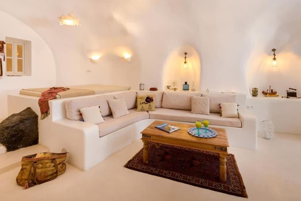 Photo of Livingroom in Karterados