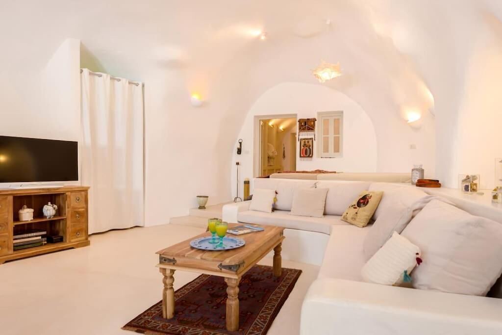 Photo of Livingroom in Karterados