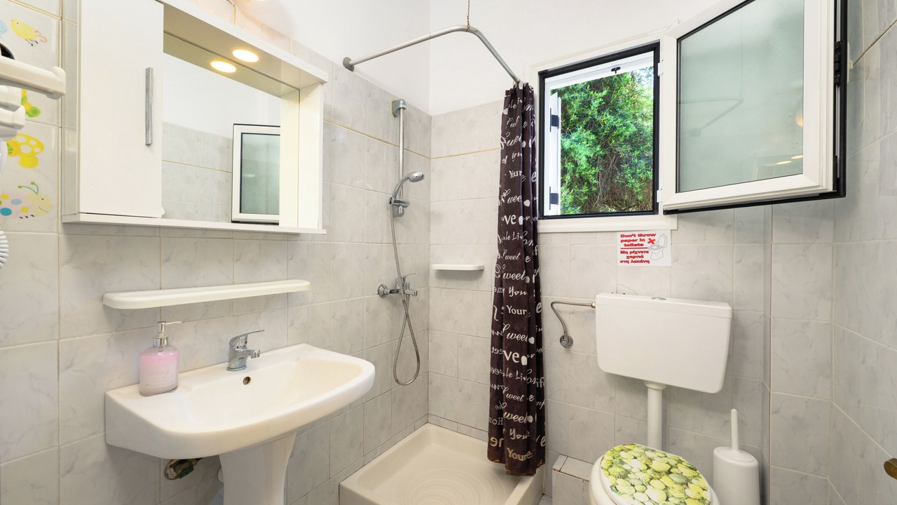 Photo of Bathroom in Agios Gordios