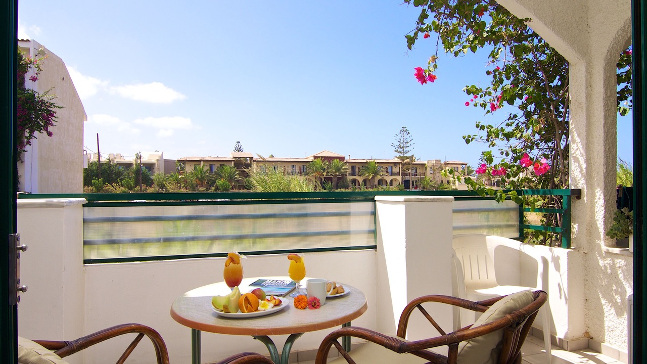 Photo of Patio Balcony in Platanes