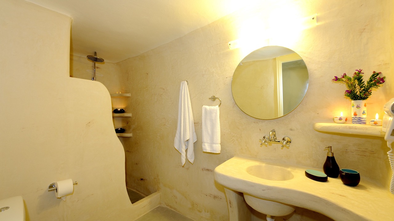 Photo of Bathroom in Tripiti