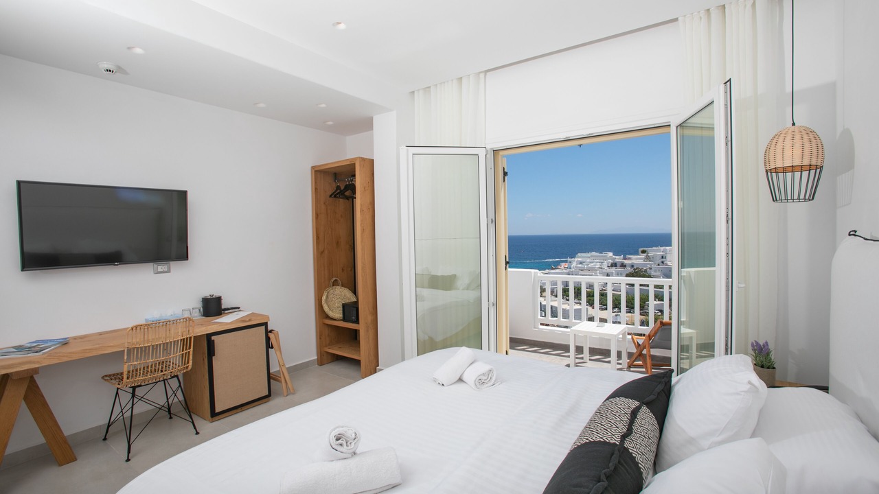 Photo of Bedroom in Platis Gialos