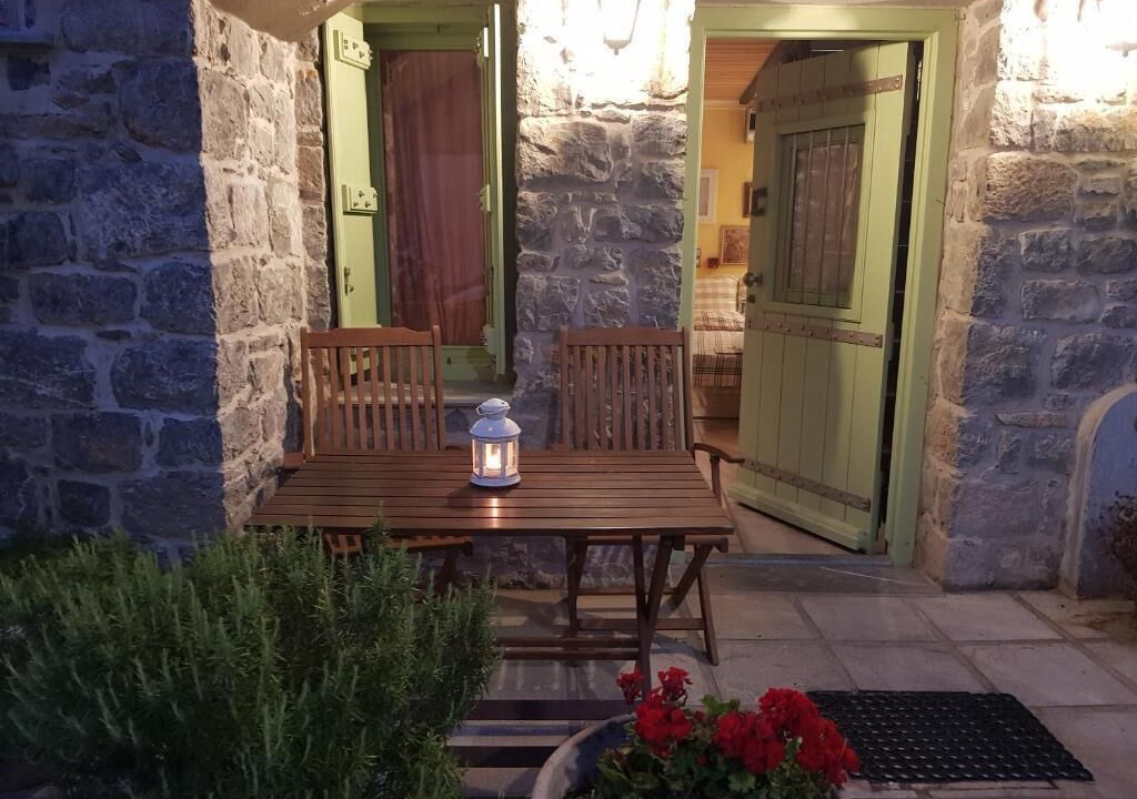 Photo of Patio Balcony in Avgonima
