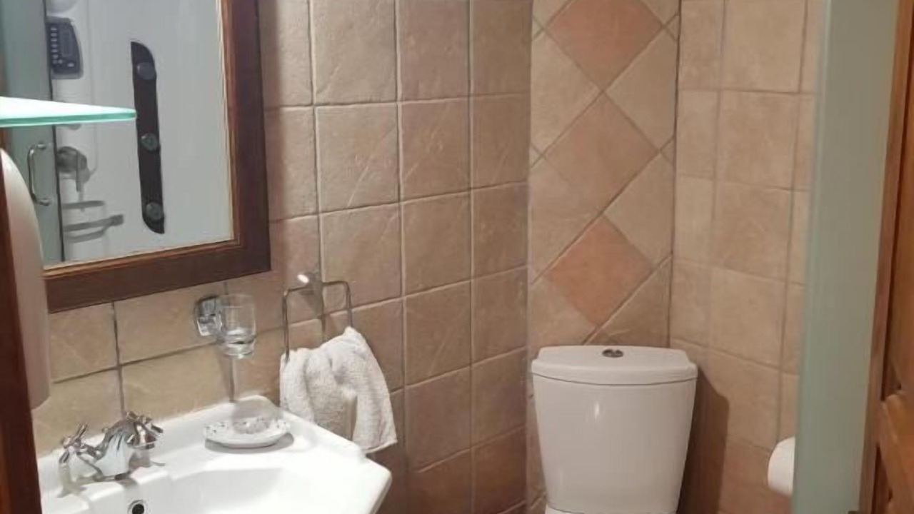Photo of Bathroom in Avgonima