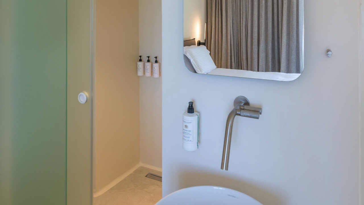 Photo of Bathroom in Tourlos