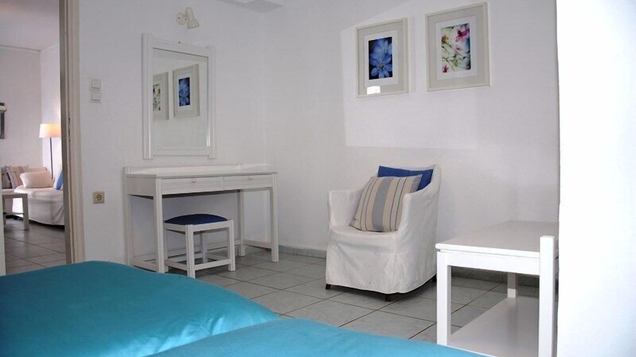 Photo of Patio Balcony in Pyrgos Psilonerou